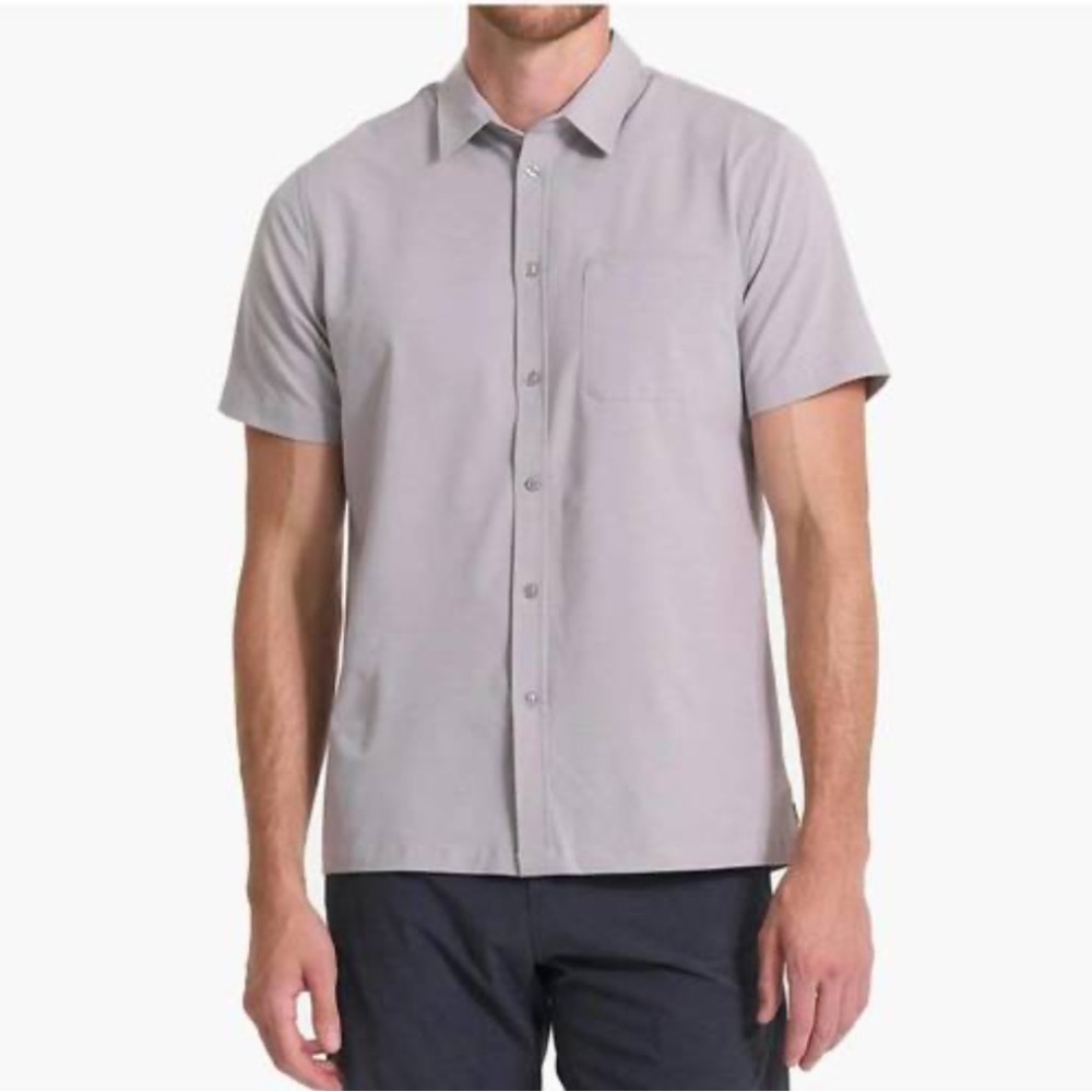 VMen's Gray Short Sleeve Shirt in fog new with tags